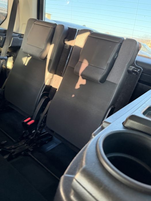 На части Land Rover Discovery 3 2.7 TDV6 190 к.с автоматик перфектен