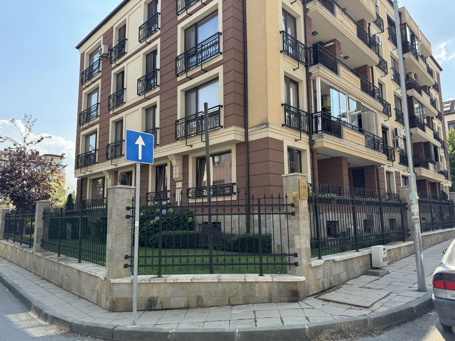 З стаен апартамент под наем