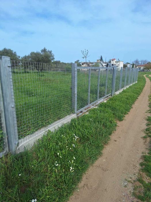 Продава се парцел с площ над 1000 м2 в Неа Врасна, Гърция