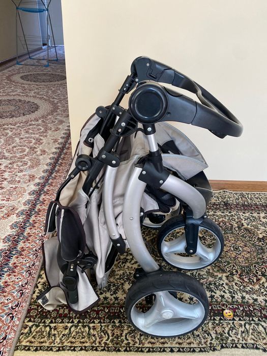 Kalaska sotiladi yahshi holatda