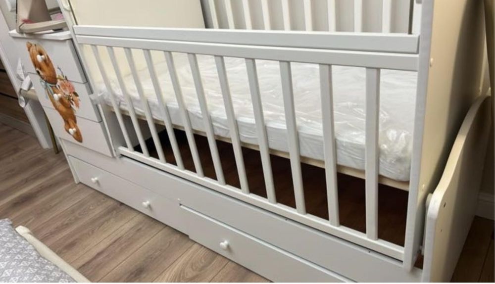 манеж - кровать.