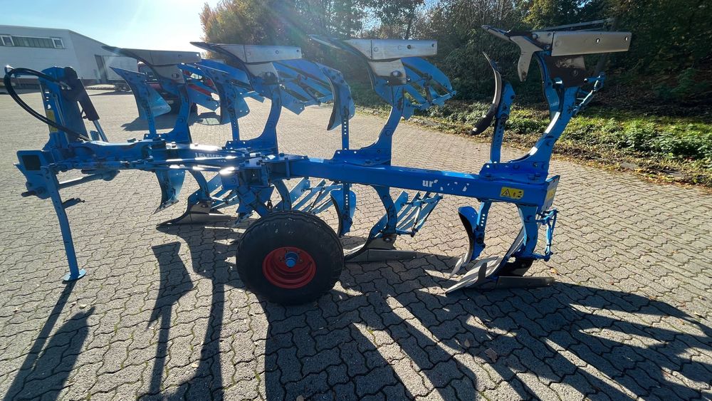 Lemken EurOpal 7 , Omoch Plug Arion, Case, Belarus tortadi
