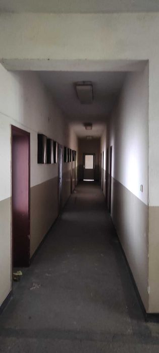 Продава се Промишлена сграда в Чирпан - 5000 кв.м за 100 €/кв.м - Снимка #8