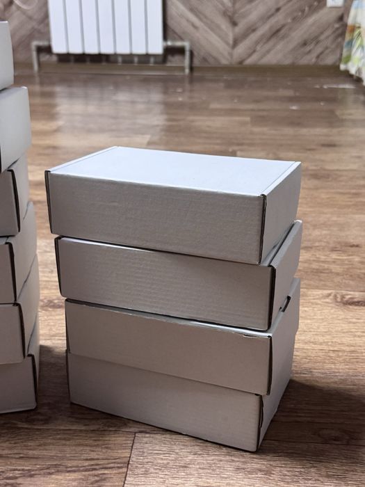 Коробки белые 20х14х6