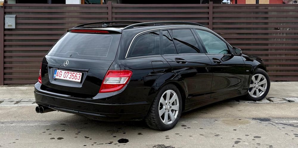 Mercedes C-class  C200 / Navi /