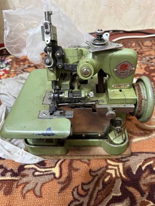 Продается оверлок