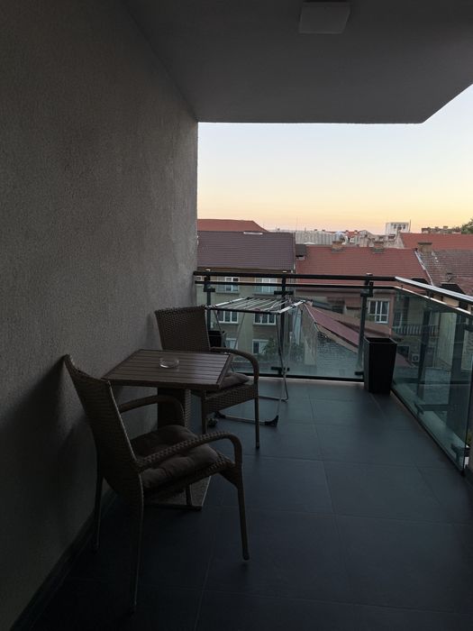 Inchiriez apartament cu 2 camere Arad Plaza