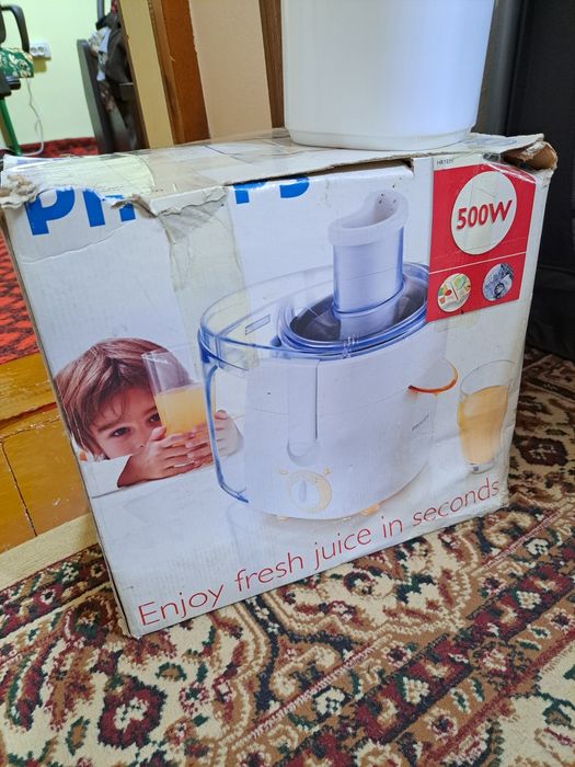 Соковыжималка от бренда philips