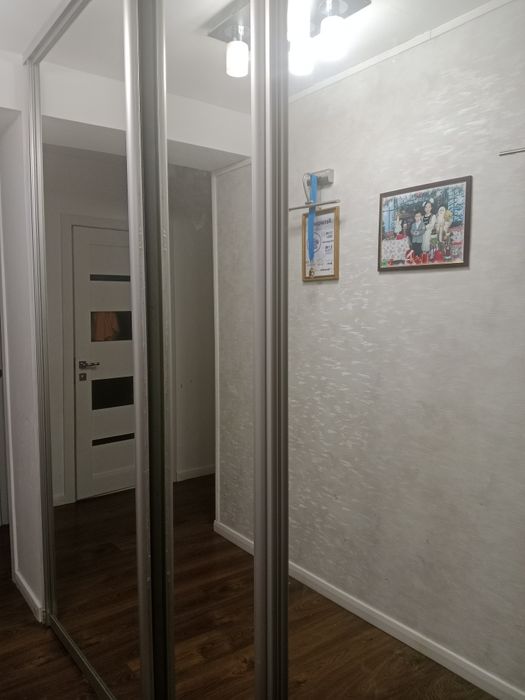 Продам двери от шкафа зеркальные