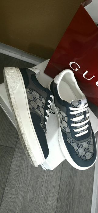 Gucci sneakers balenciag