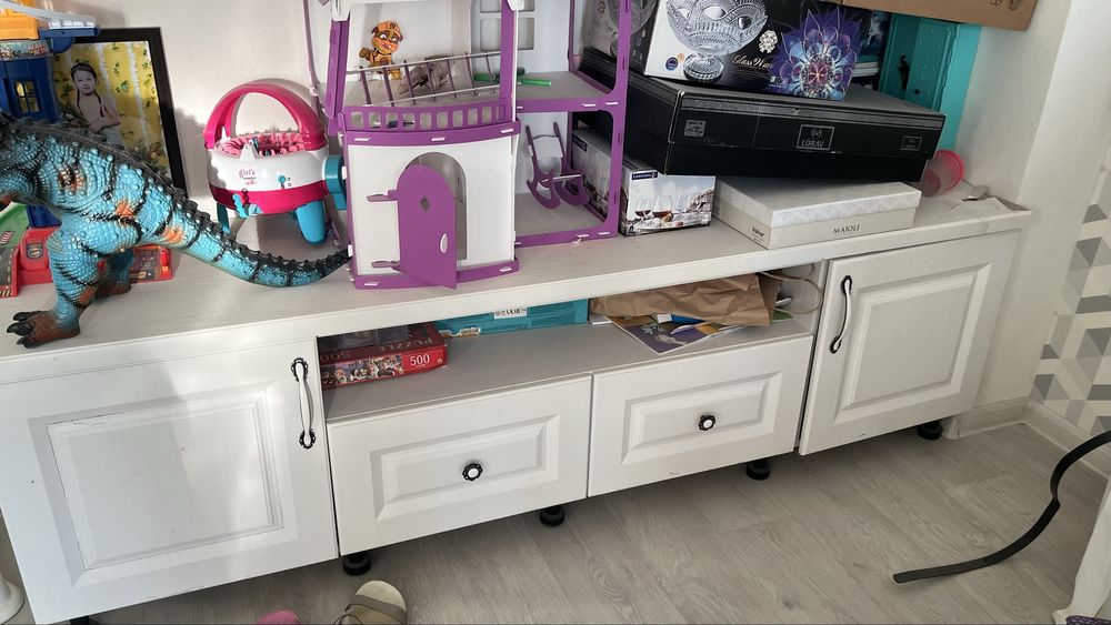 Тумба по телевизор