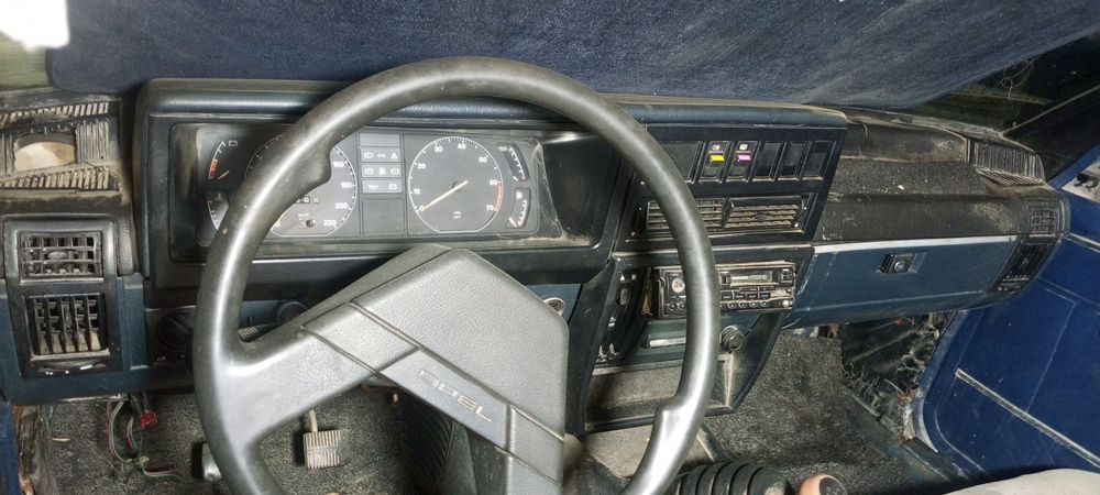 SROCHNA.  .Opel   1984 yil zapchastkka  ( hujati meros )