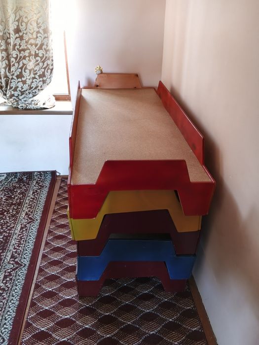 Кравати с матрасами 10 шт