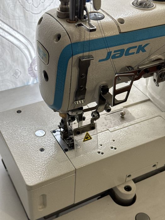 Распошивальная машина jack W4