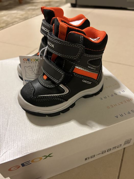 Нови детски ботушки Geox-21 номер