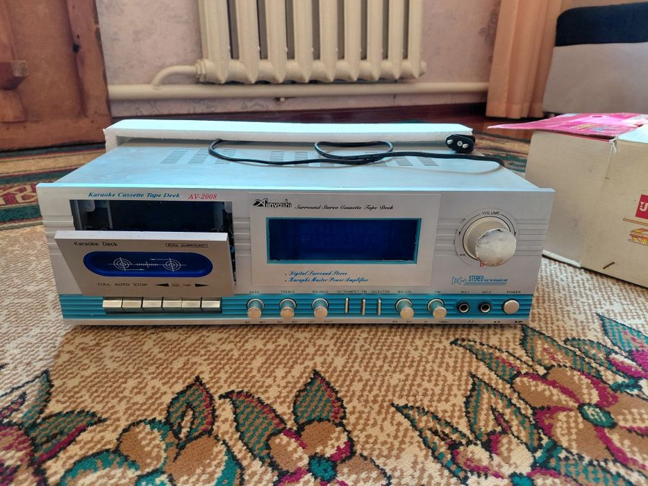 Маяк магнитафон колнки внутри