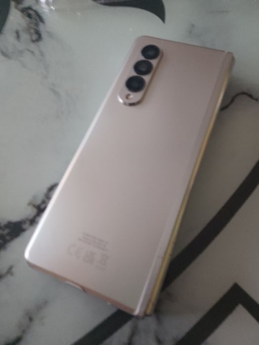 Samsung Galaxy z fold 3