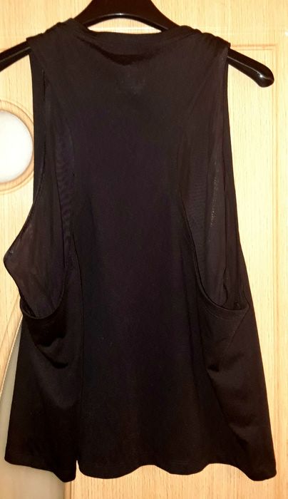 2 Maieuri fitness/sport, femei M