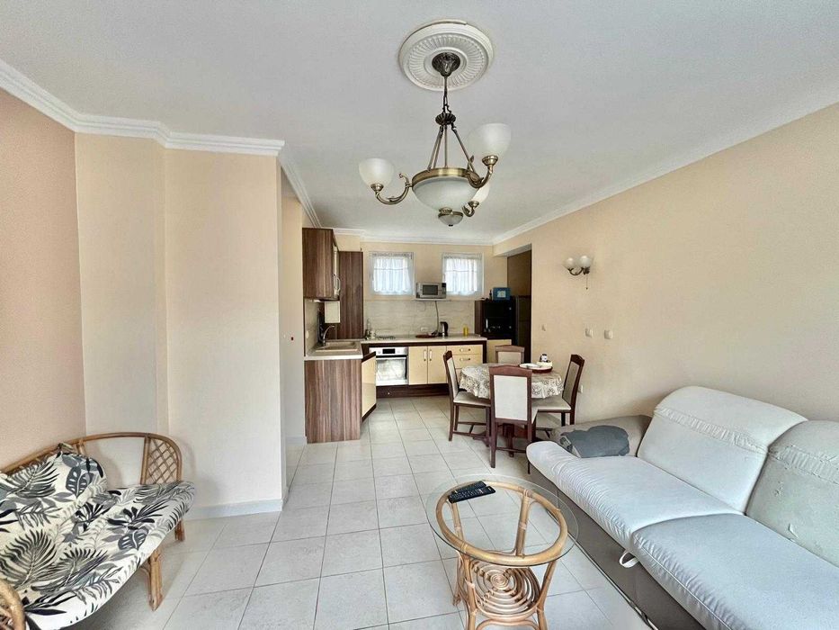 Тристаен апартамент в Слънчев Бряг!