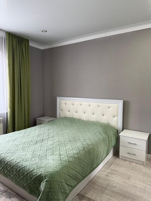 Продается спальная гарнитура