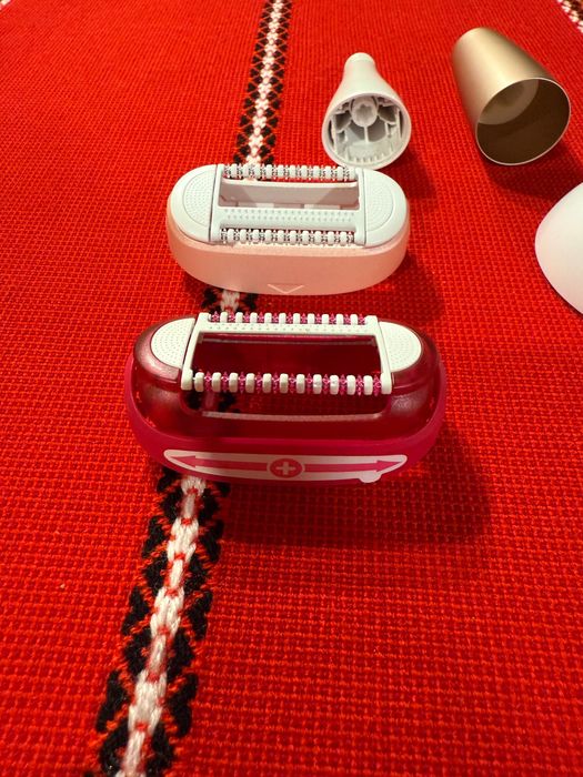 Епилатор Braun Silk Epil 9 с приставки за ремонт с 2 нови батерии