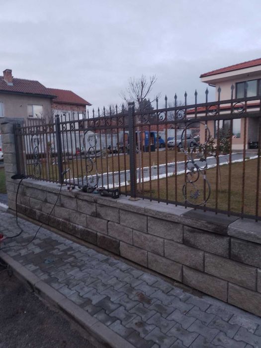 Строителни услуги, ограждане, фундаменти, полагане на паваж,ремонти