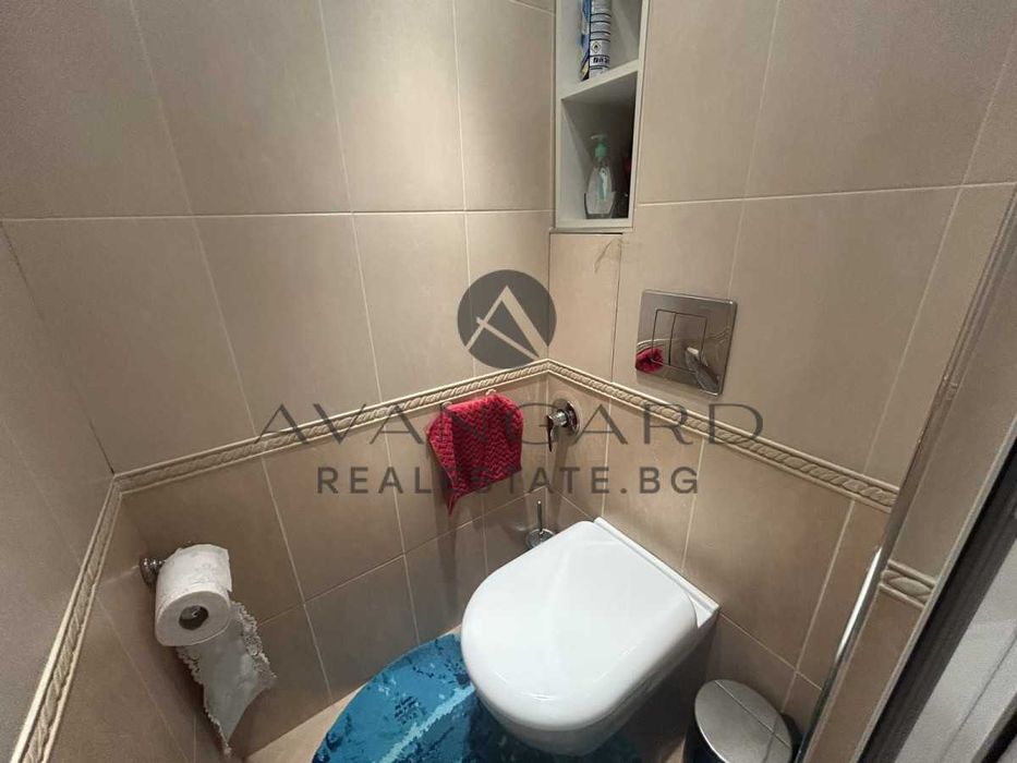 Продава се Тристаен апартамент в Пловдив, Христо Смирненски - 82 кв.м за 1952 €/кв.м - Снимка #6