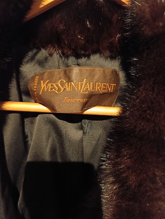 Haina din blana de nurca, YSL originala
