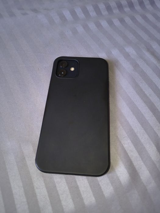 iPhone 12 blue marin