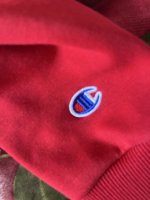 продам  кофту champion