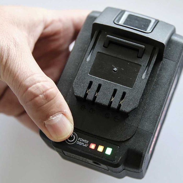 Акумулаторна батерия Li-ion 18V 4Ah