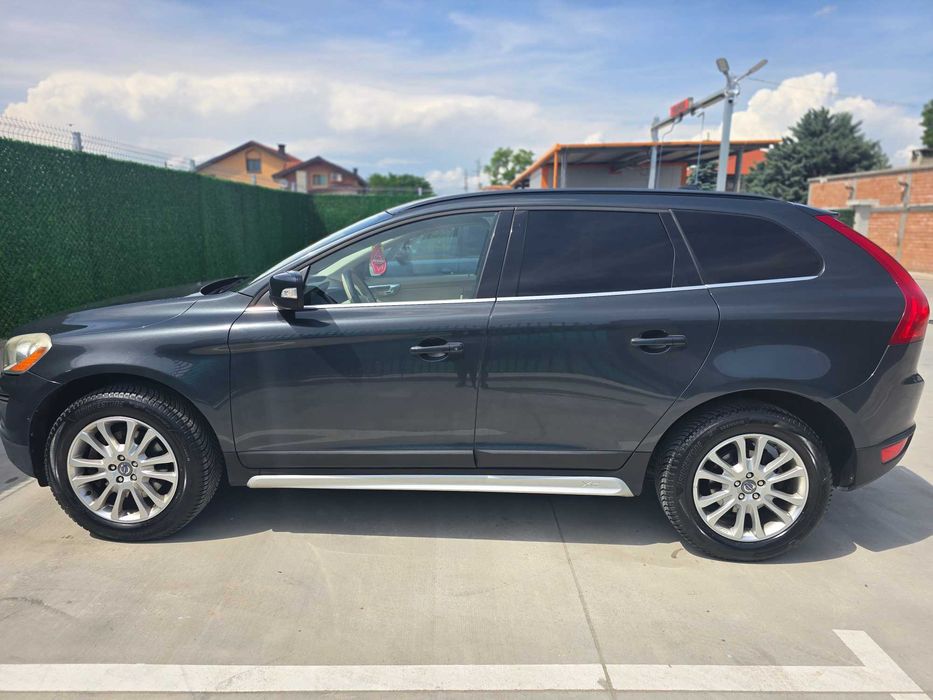 Volvo XC 60 2010 г.