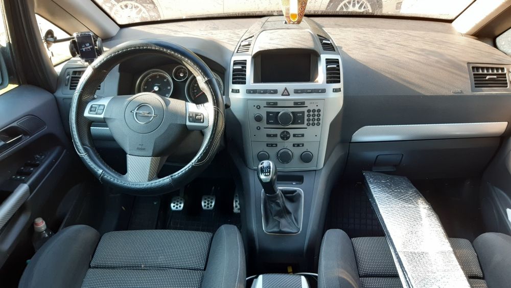 Opel zafira 2010