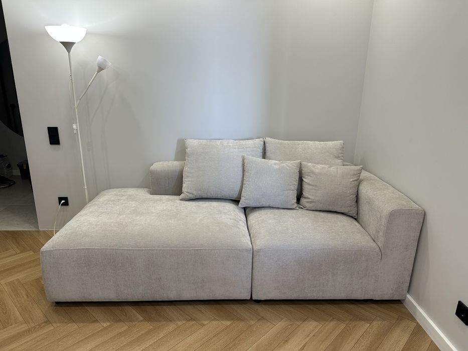 Диван дизайнерский в сером цвете