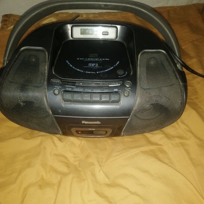 Магнитофон бумбокс