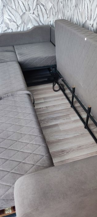Продам диван длинна 3 метра