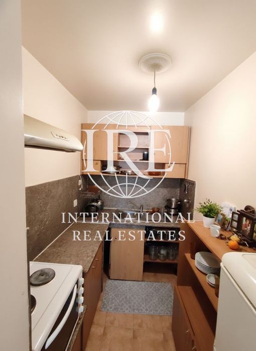 Продава се Тристаен апартамент в Варна, Колхозен пазар - 65 кв.м за 1413 €/кв.м - Снимка #1