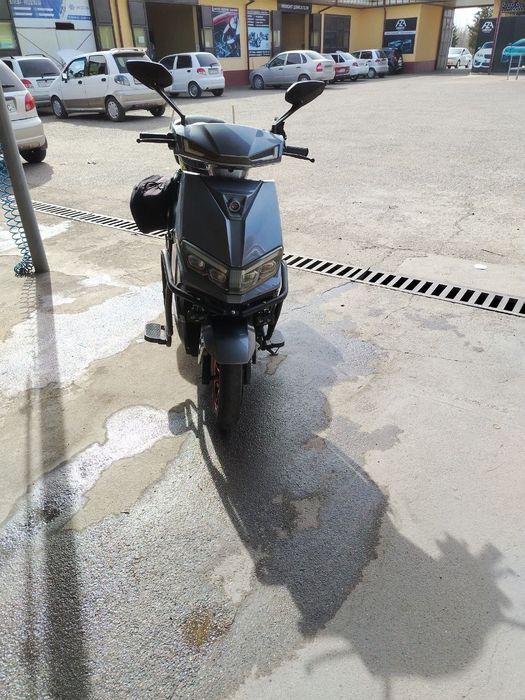 Электроскутер 72в 32а аккумулятор новый  скорость 70 +