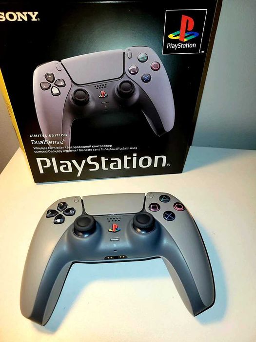 Controller PS5 Dualsense 30th Anniversary Edition,garantie 22 luni