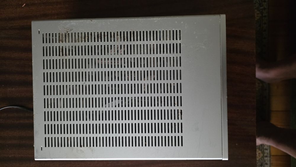 Аудио система Sony CMT-G1iP, CD плеър, Тунер FM, USB, AUX, 2x50W