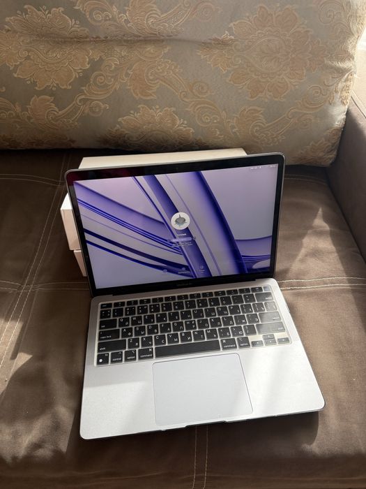 MacBook Air M1 256 gb