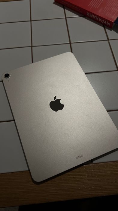 Ipad air 11-inch 5 (M3), 256гб, йомкость 100%, идеальное состояние.