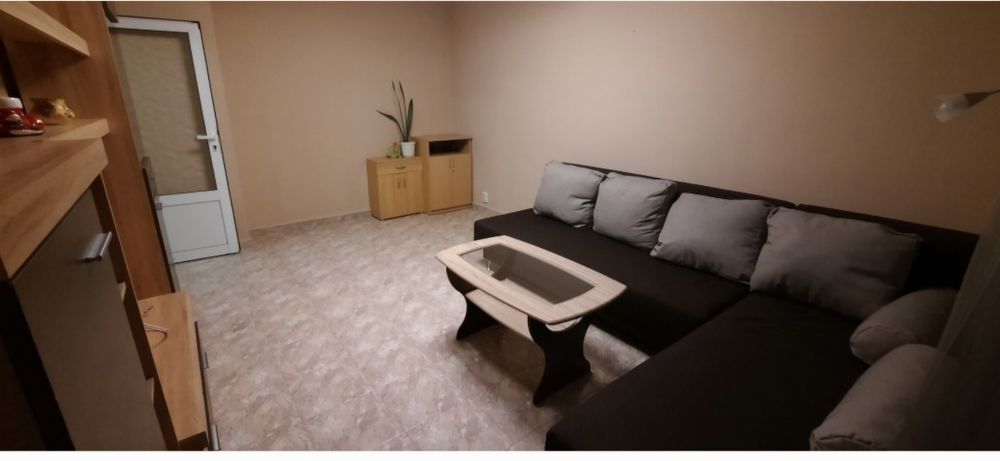 Продава се Двустаен апартамент в Димитровград - 73 кв.м за 838 €/кв.м - Снимка #1