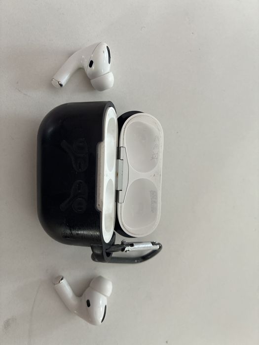 Продам Airpods pro original