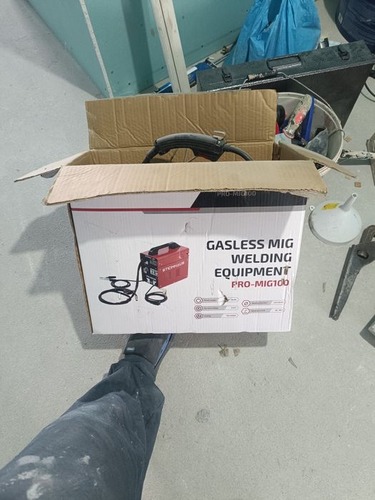 Vand tot ce se vede aparat sudura cu sârmă masina debitat gresie