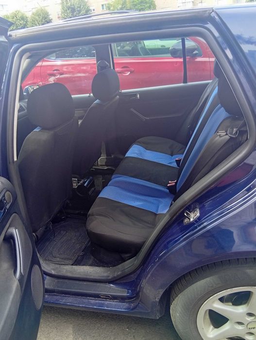 VOLKSWAGEN Golf 2003 — imagine 5