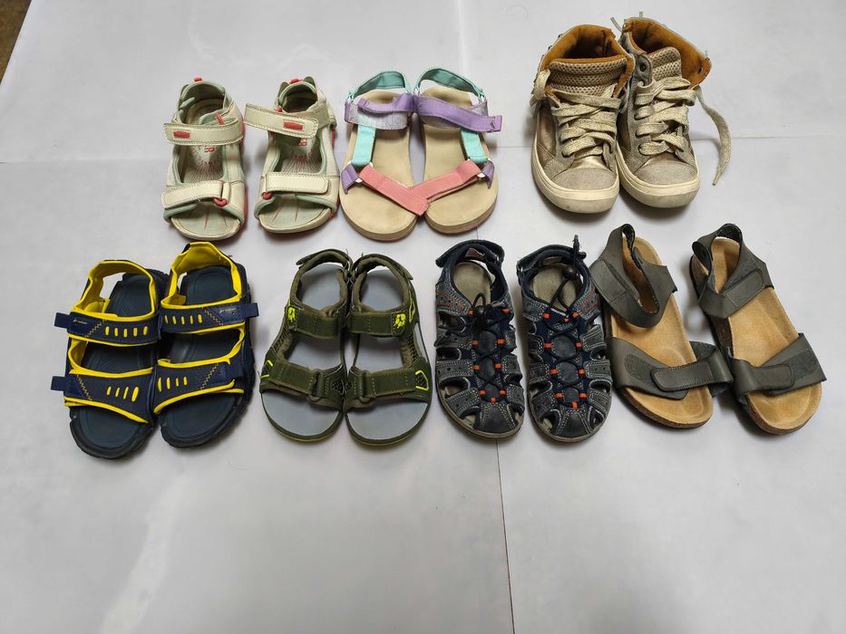 Детски обувки за всички сезони