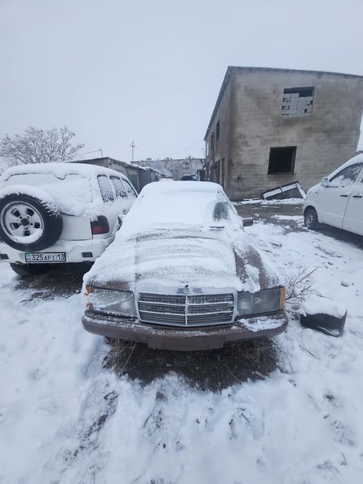 Мерседес 190 машина