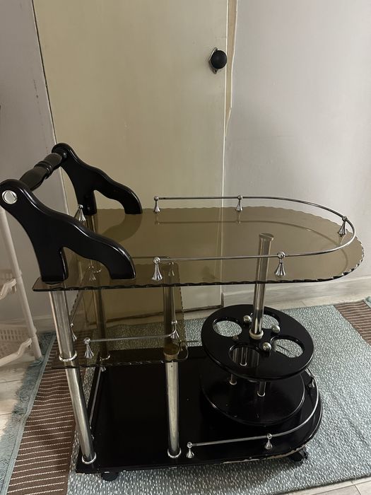 Стол на колесиках