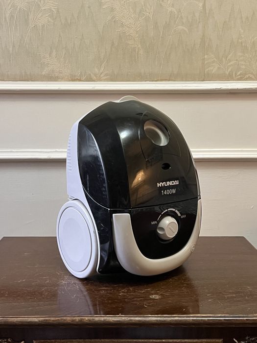 Пылесос Hyundai H-VC1595